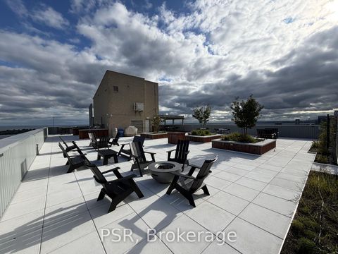 Photo 34 at 702 - 270 Queens Quay W, Waterfront Communities C1, Toronto