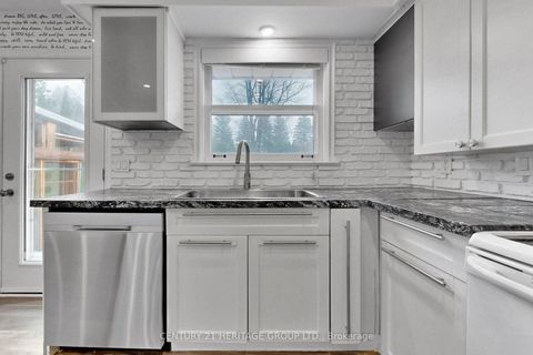 Photo 16 at 19 Oakbank Road, Uplands, Vaughan