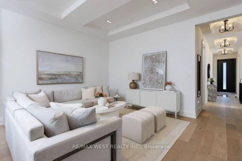 Photo 11 at 64 Thompson Avenue, Queensway, Toronto