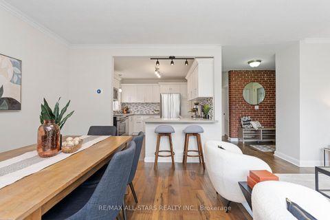 Photo 8 at 11 Penzance Drive, Bendale, Toronto