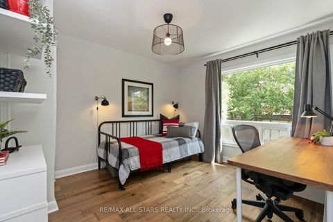Photo 24 at 11 Penzance Drive, Bendale, Toronto