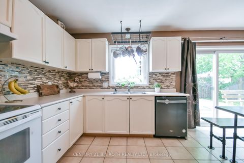 Photo 6 at 42 Farmstead Crescent, Holly, Barrie