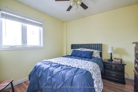 Photo 21 at 42 Farmstead Crescent, Holly, Barrie