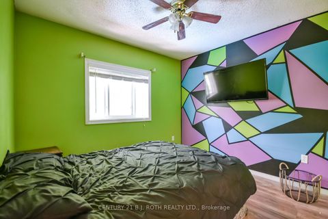 Photo 22 at 42 Farmstead Crescent, Holly, Barrie