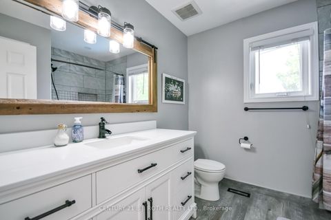Photo 24 at 42 Farmstead Crescent, Holly, Barrie