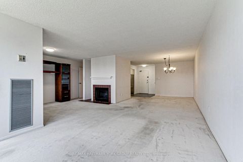 Photo 16 at 2208 - 3151 Bridletowne Circle, L'Amoreaux, Toronto