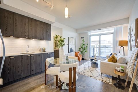 Photo 9 at 1510 - 56 Forest Manor Road, Henry Farm, Toronto