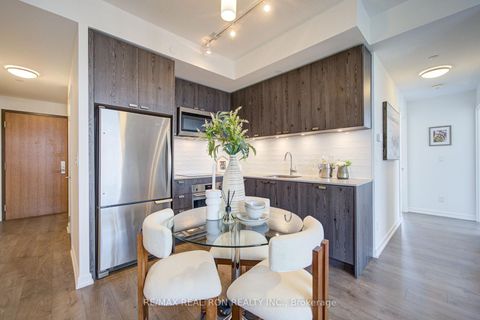 Photo 10 at 1510 - 56 Forest Manor Road, Henry Farm, Toronto