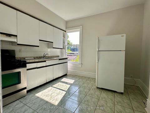 Photo 9 at 128 Brunswick Avenue, University, Toronto