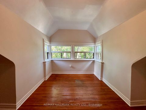 Photo 18 at 128 Brunswick Avenue, University, Toronto