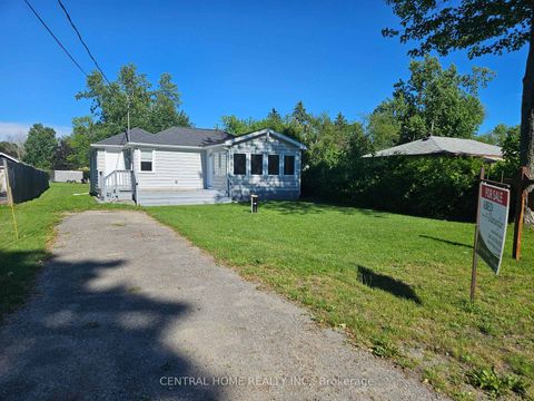 Photo 1 at 27 Blue Heron Drive, Pefferlaw, Georgina
