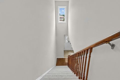 Photo 18 at 37 Rainbow Court, Keswick South, Georgina