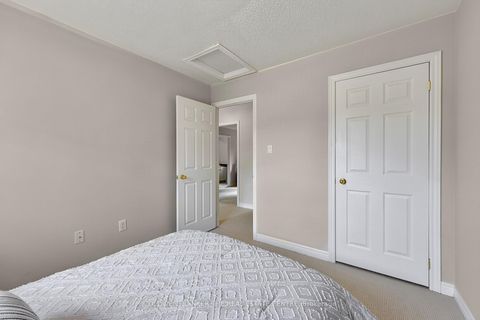 Photo 22 at 37 Rainbow Court, Keswick South, Georgina