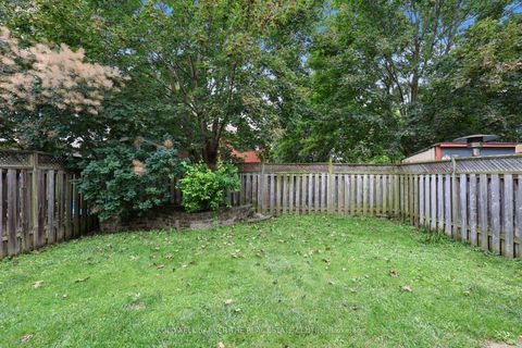 Photo 33 at 37 Rainbow Court, Keswick South, Georgina