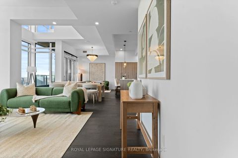 Photo 2 at PH7001 - 1 Concord Cityplace Way, Waterfront Communities C1, Toronto