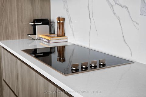 Photo 7 at PH7001 - 1 Concord Cityplace Way, Waterfront Communities C1, Toronto