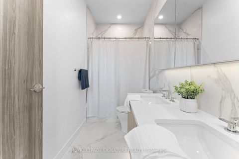 Photo 25 at PH7001 - 1 Concord Cityplace Way, Waterfront Communities C1, Toronto