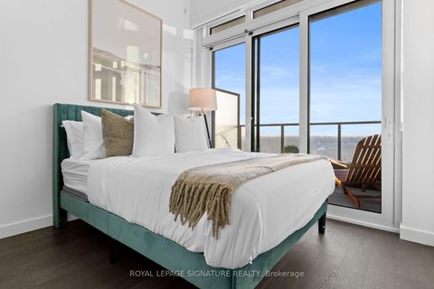 Photo 34 at PH7001 - 1 Concord Cityplace Way, Waterfront Communities C1, Toronto