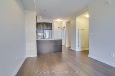 Photo 9 at 250 - 555 William Graham Drive, Rural Aurora, Aurora