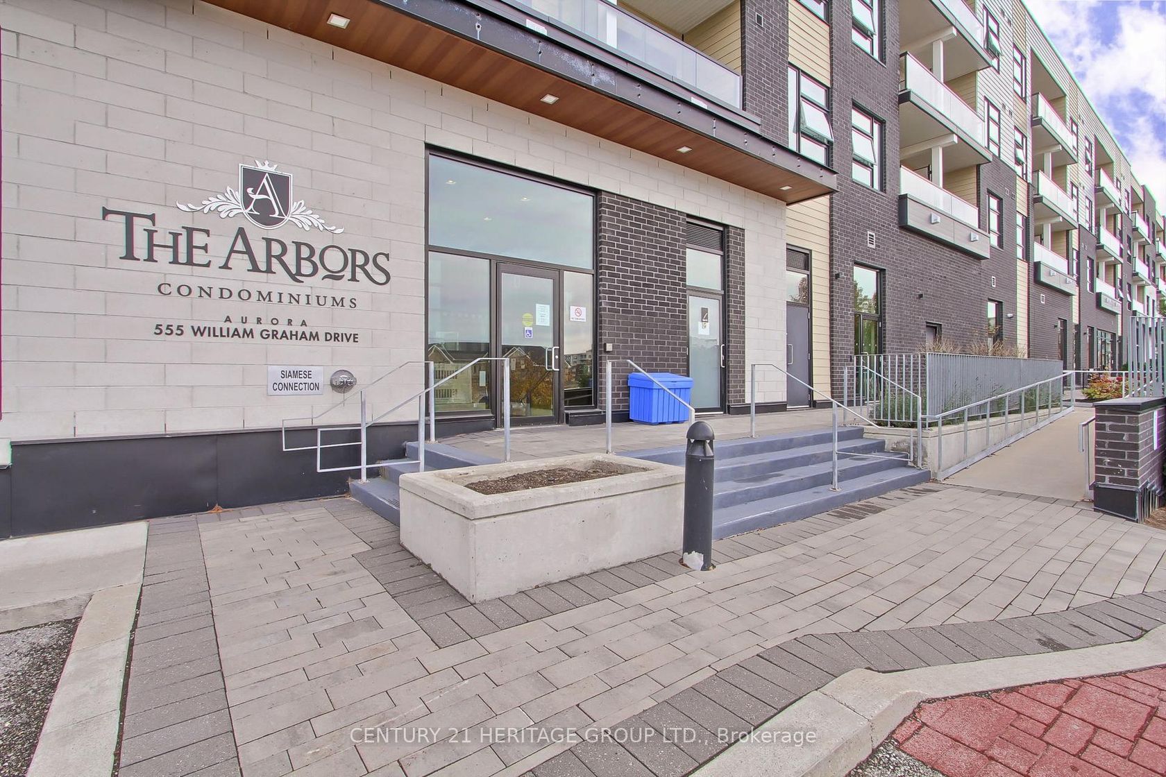 250 - 555 William Graham Drive, Rural Aurora, Aurora photo 4
