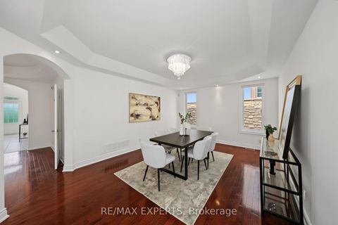 Photo 10 at 12 Sweet Valerie Court, Patterson, Vaughan