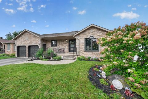 Photo 1 at 83 Logan Court, Holly, Barrie