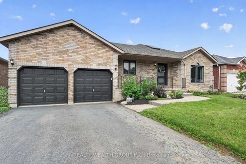 Photo 3 at 83 Logan Court, Holly, Barrie