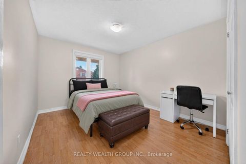 Photo 13 at 83 Logan Court, Holly, Barrie