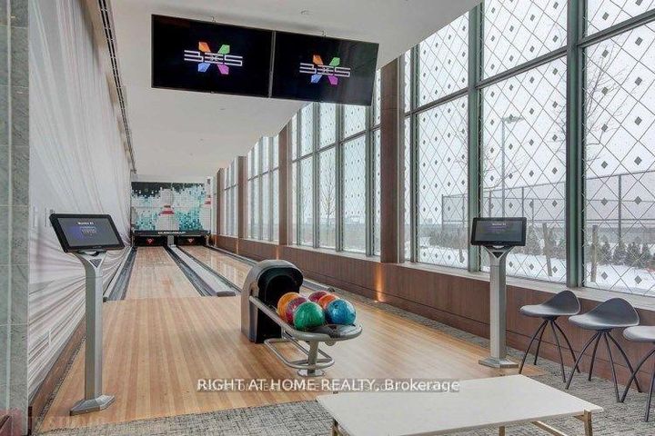 Photo 15 at 1005 - 115 McMahon Drive, Bayview Village, Toronto