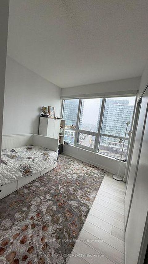 Photo 8 at 1005 - 115 McMahon Drive, Bayview Village, Toronto