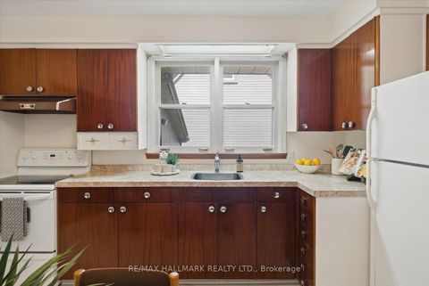Photo 15 at 51 Allister Avenue, Cliffcrest, Toronto