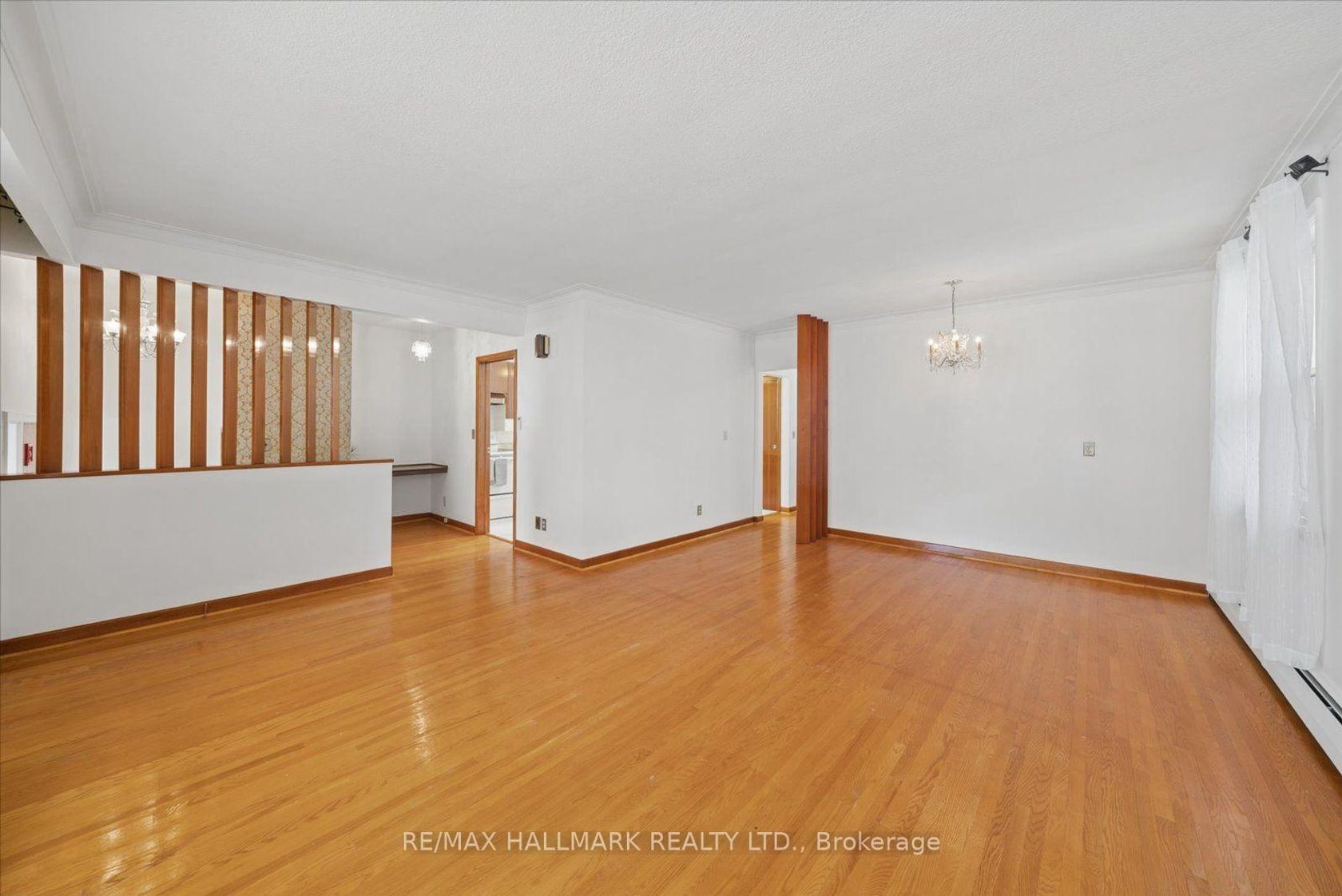 Photo 9 at 51 Allister Avenue, Cliffcrest, Toronto
