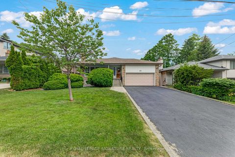 Photo 1 at 43 Viamede Crescent, Bayview Village, Toronto
