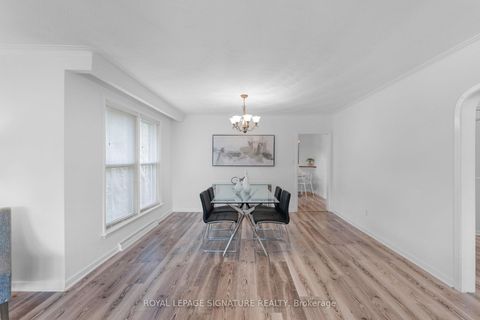 Photo 6 at 43 Viamede Crescent, Bayview Village, Toronto