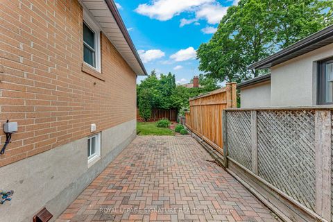 Photo 31 at 43 Viamede Crescent, Bayview Village, Toronto