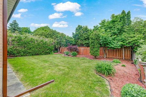 Photo 35 at 43 Viamede Crescent, Bayview Village, Toronto