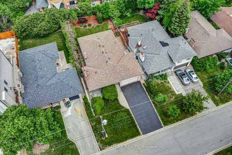 Photo 39 at 43 Viamede Crescent, Bayview Village, Toronto