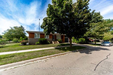 Photo 1 at 131 West Deane Park Drive, West Deane, Toronto