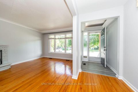 Photo 5 at 131 West Deane Park Drive, West Deane, Toronto