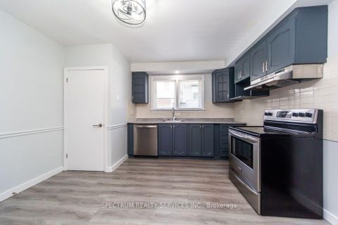 Photo 14 at 131 West Deane Park Drive, West Deane, Toronto