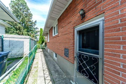 Photo 47 at 131 West Deane Park Drive, West Deane, Toronto