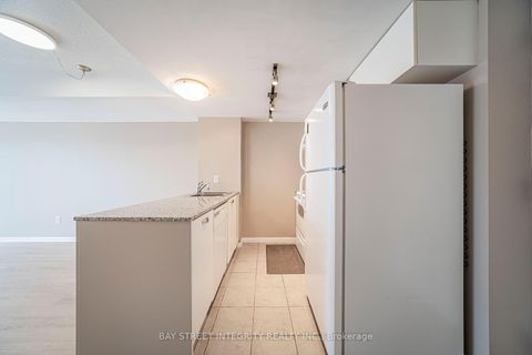 Photo 15 at 1406 - 38 Grenville Street, Bay Street Corridor, Toronto