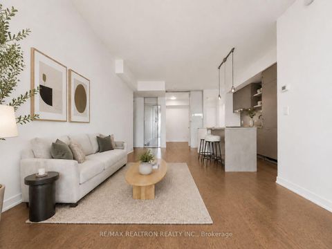 Photo 6 at 5806 - 100 Harbour Street, Waterfront Communities C1, Toronto