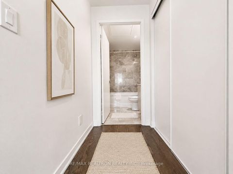 Photo 8 at 5806 - 100 Harbour Street, Waterfront Communities C1, Toronto