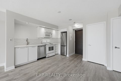 Photo 3 at 810 - 25 Capreol Court, Waterfront Communities C1, Toronto