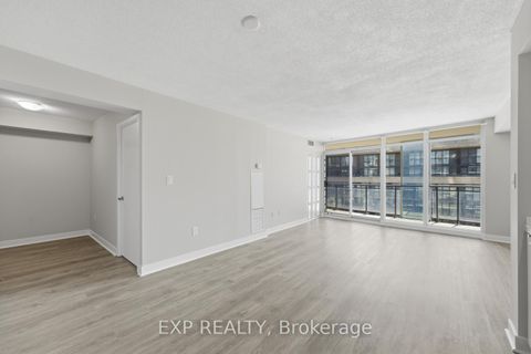 Photo 5 at 810 - 25 Capreol Court, Waterfront Communities C1, Toronto