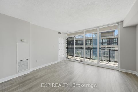 Photo 8 at 810 - 25 Capreol Court, Waterfront Communities C1, Toronto