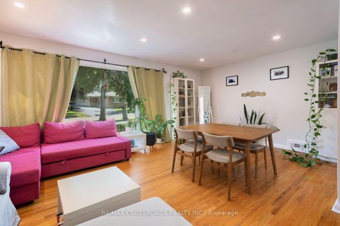 Photo 7 at 104 Haileybury Drive, Bendale, Toronto