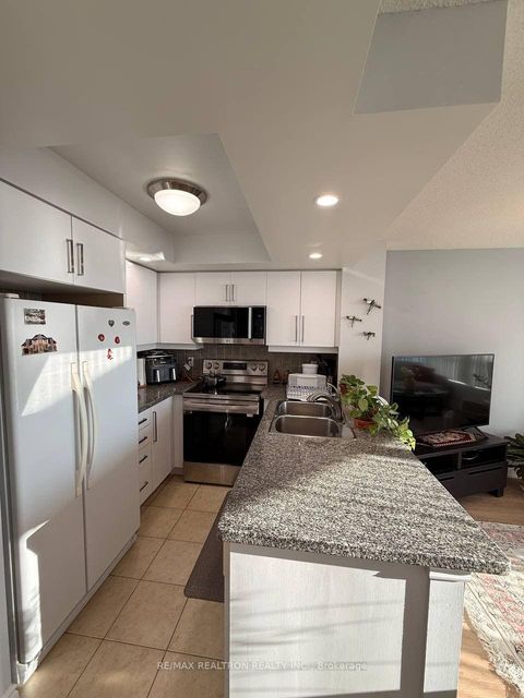 Photo 10 at 2409 - 10 Northtown Way, Willowdale East, Toronto