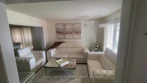 Photo 2 at 119 Violet Street, Holly, Barrie